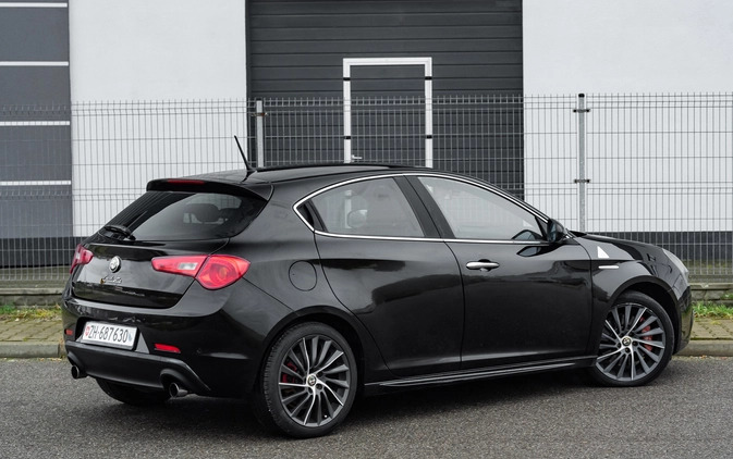 Alfa Romeo Giulietta cena 38900 przebieg: 180000, rok produkcji 2010 z Wyszków małe 562